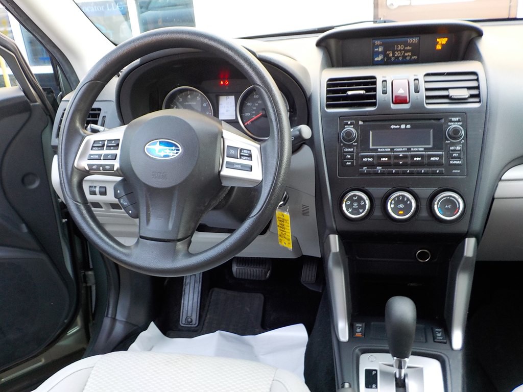 2015 Subaru Forester Image 18