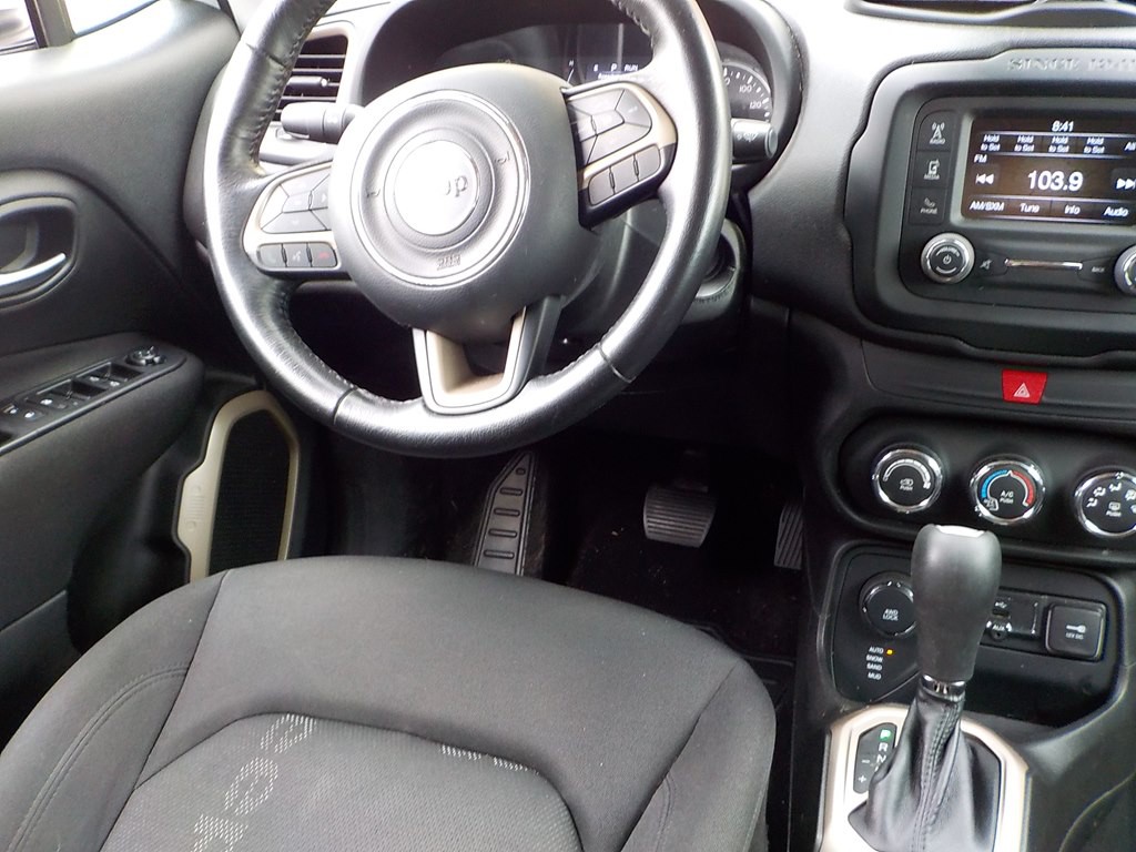 2017 Jeep Renegade Image 20