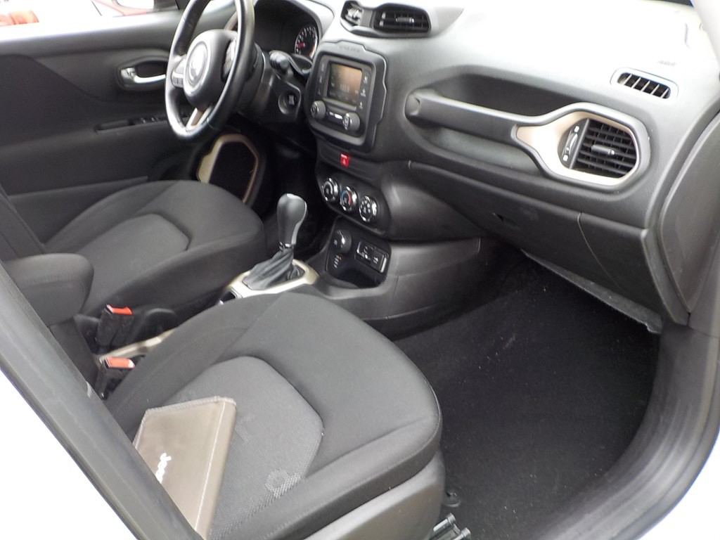 2017 Jeep Renegade Image 24