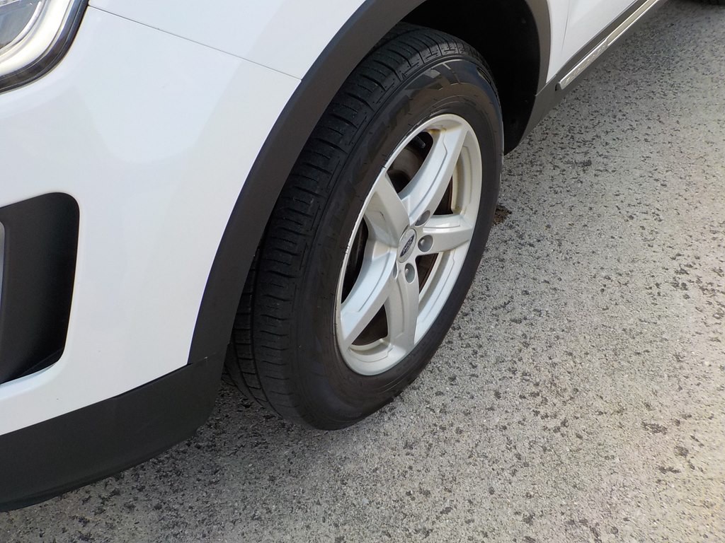 2017 Ford Explorer Image 2