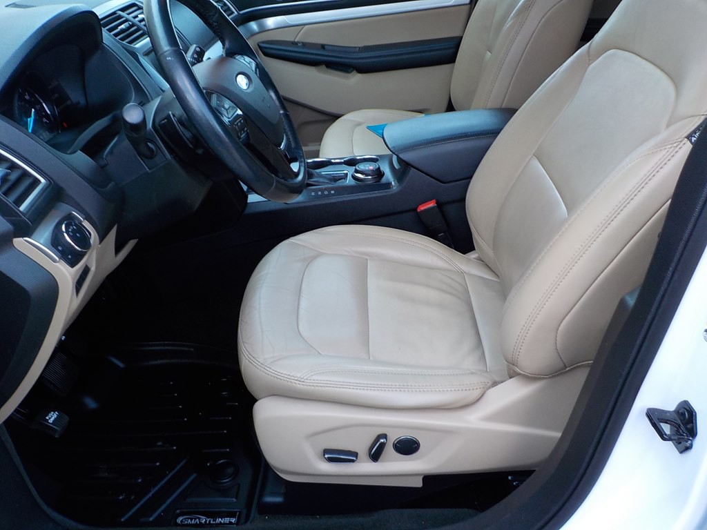 2017 Ford Explorer Image 9