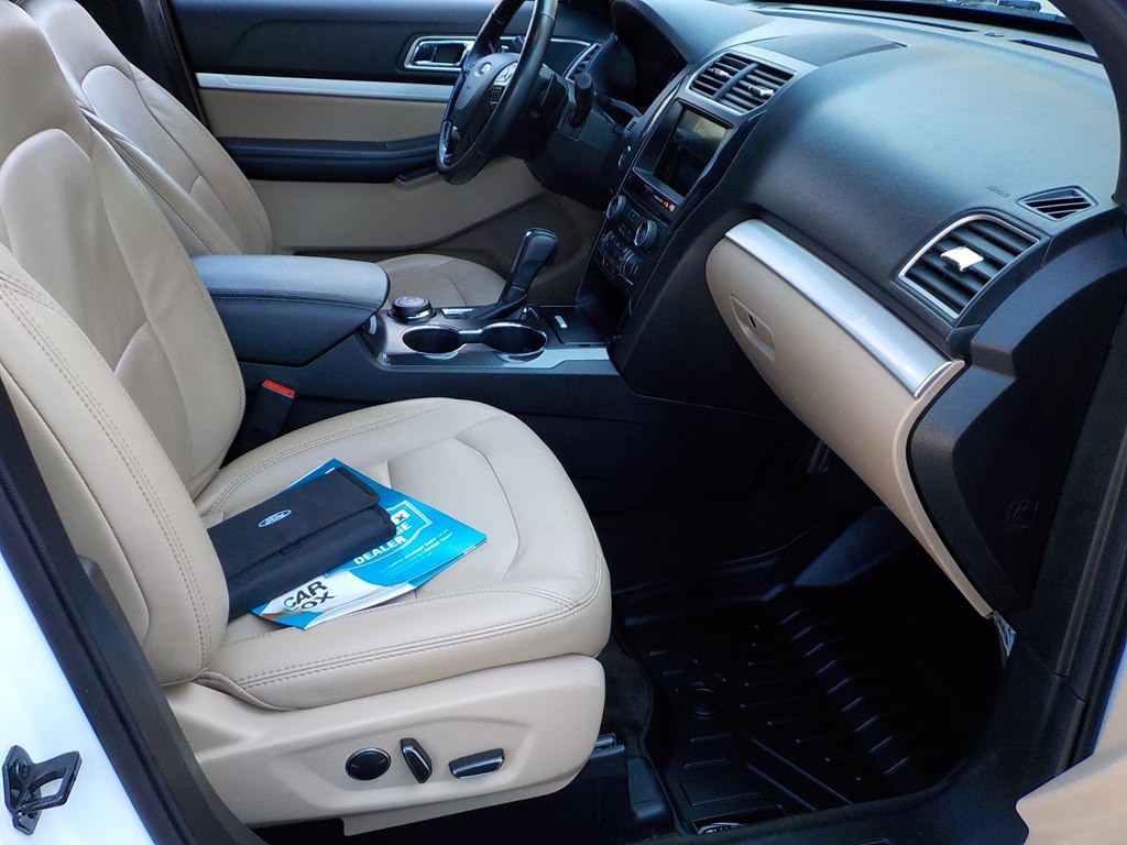 2017 Ford Explorer Image 31