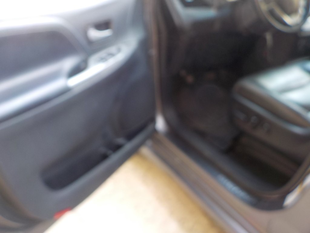 2015 Toyota Sienna Image 7