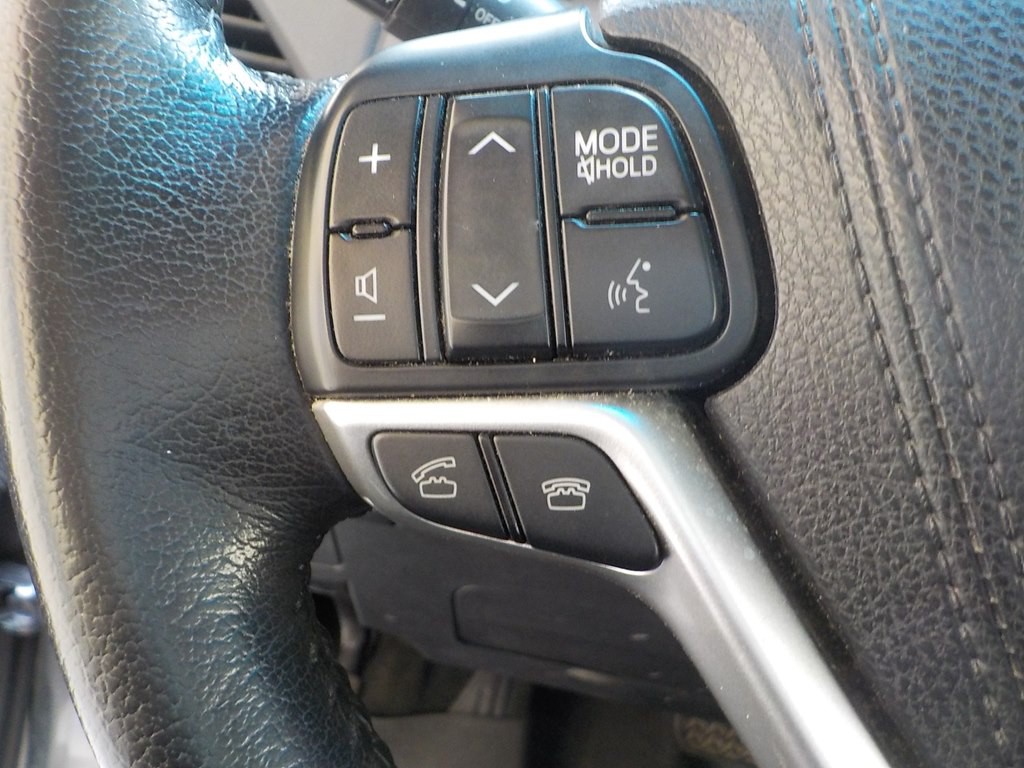 2015 Toyota Sienna Image 11