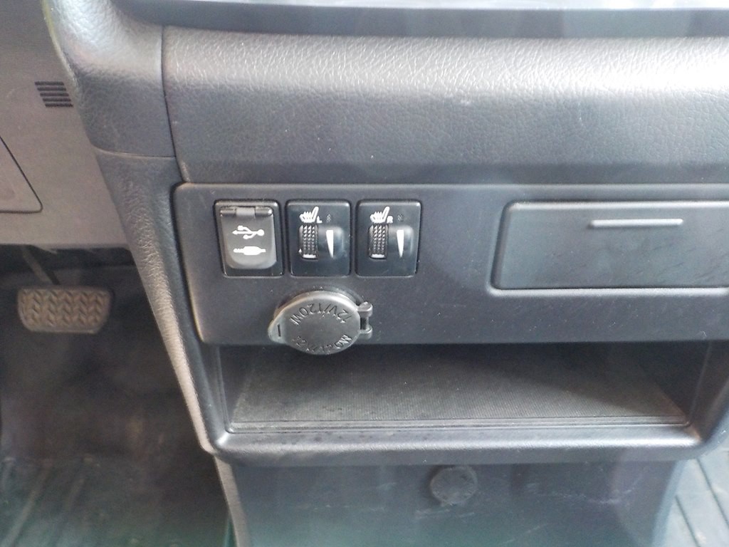 2015 Toyota Sienna Image 15