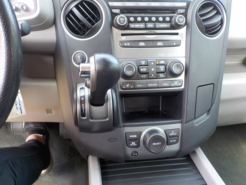 2014 Honda Pilot Image 16