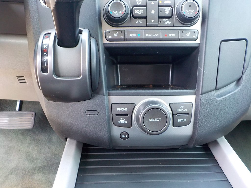 2014 Honda Pilot Image 17