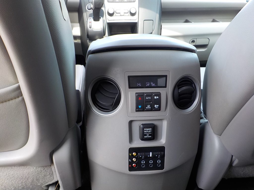 2014 Honda Pilot Image 23