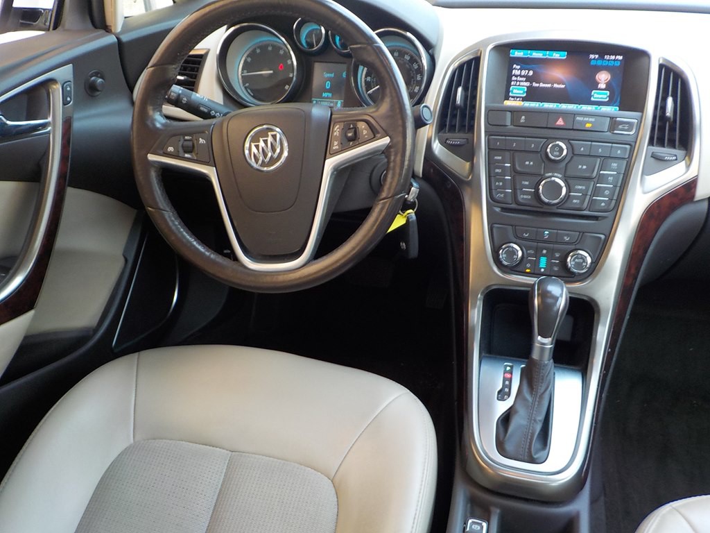 2013 Buick Verano Image 22