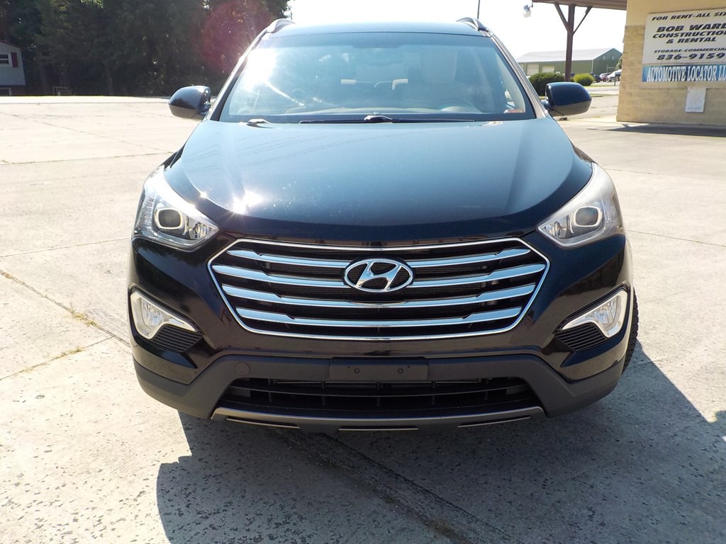 2013 Hyundai Santa Fe Image 2