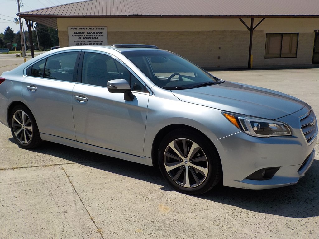 2015 Subaru Legacy Image 4