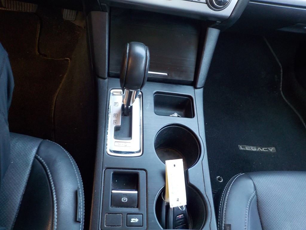 2015 Subaru Legacy Image 15