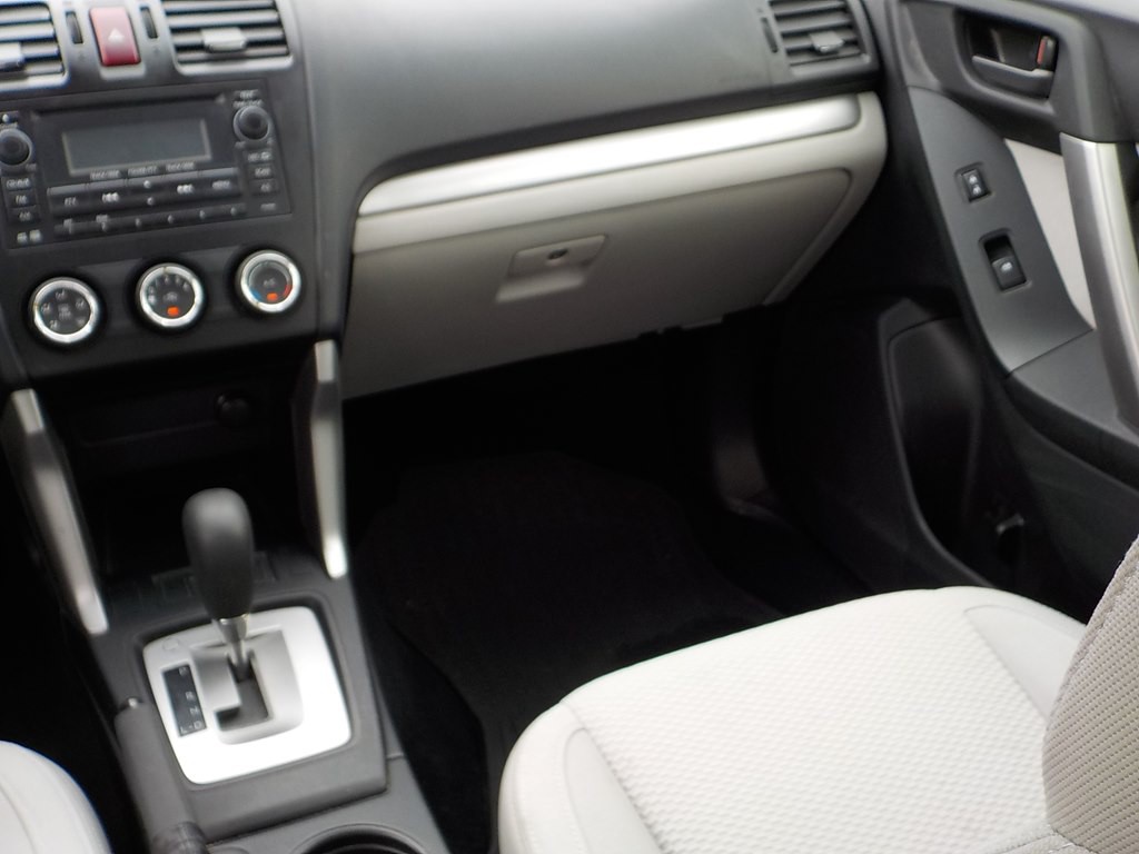 2015 Subaru Forester Image 21
