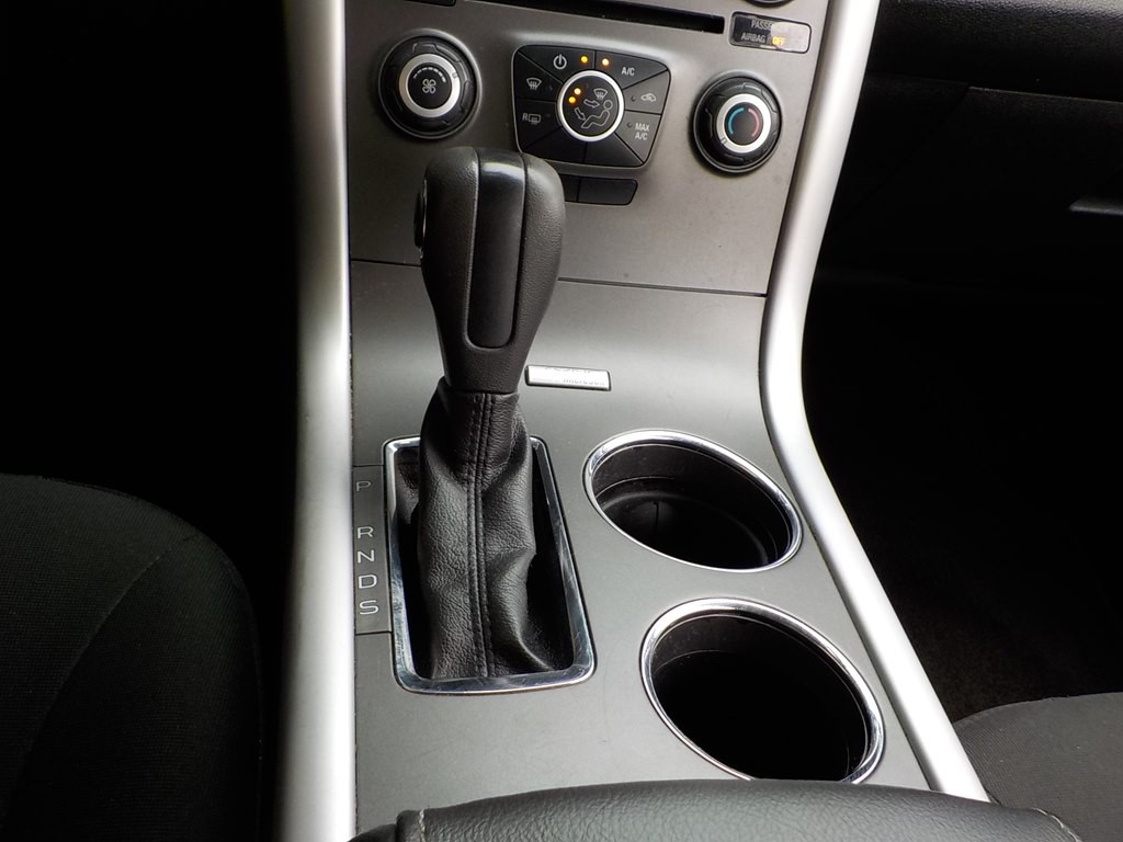 2014 Ford Edge Image 16