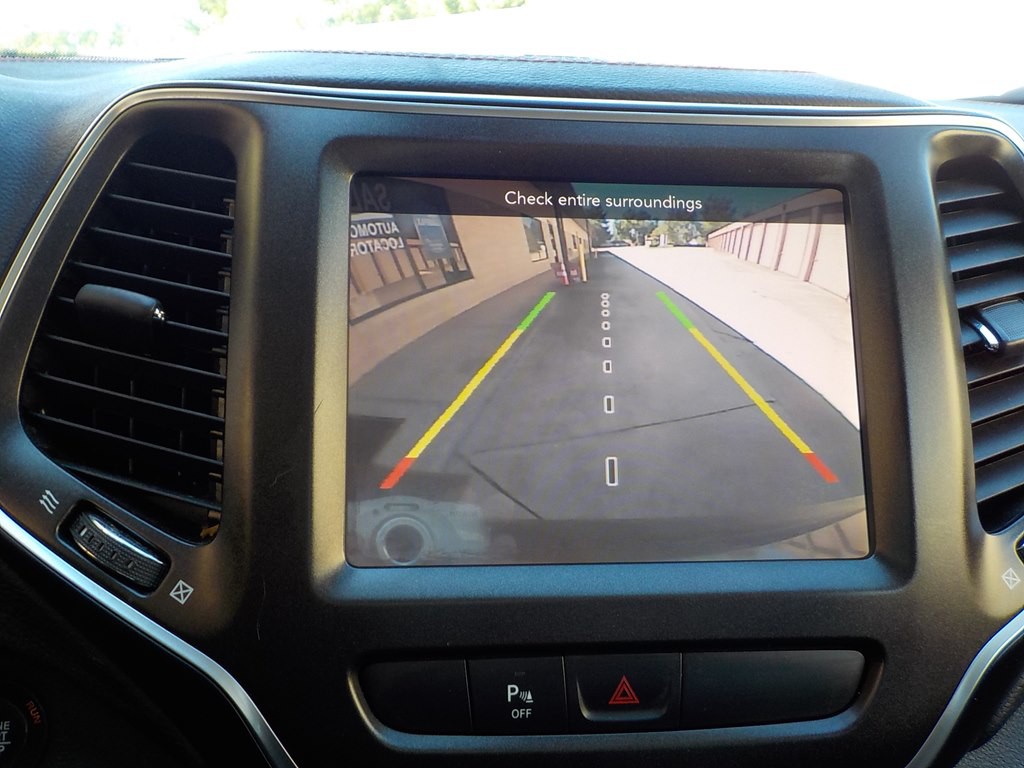 2019 Jeep Cherokee Image 16
