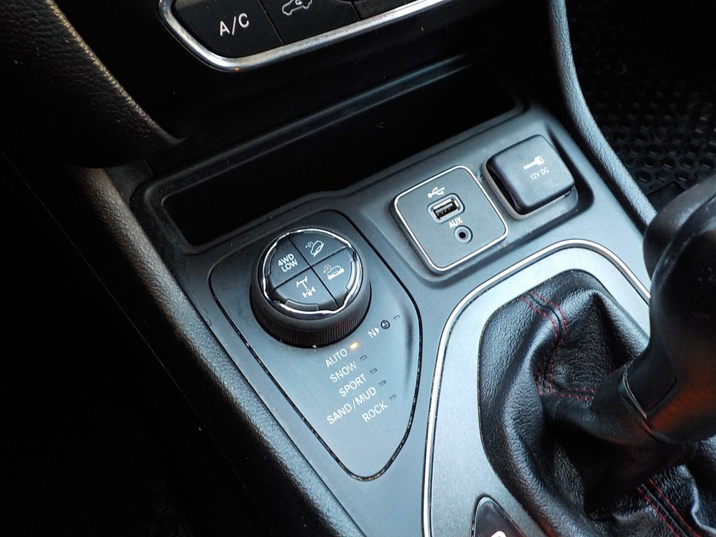 2019 Jeep Cherokee Image 18