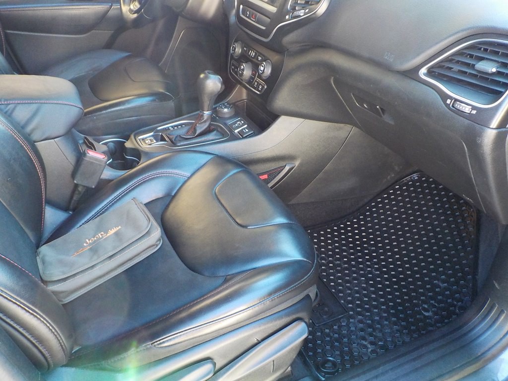 2019 Jeep Cherokee Image 25