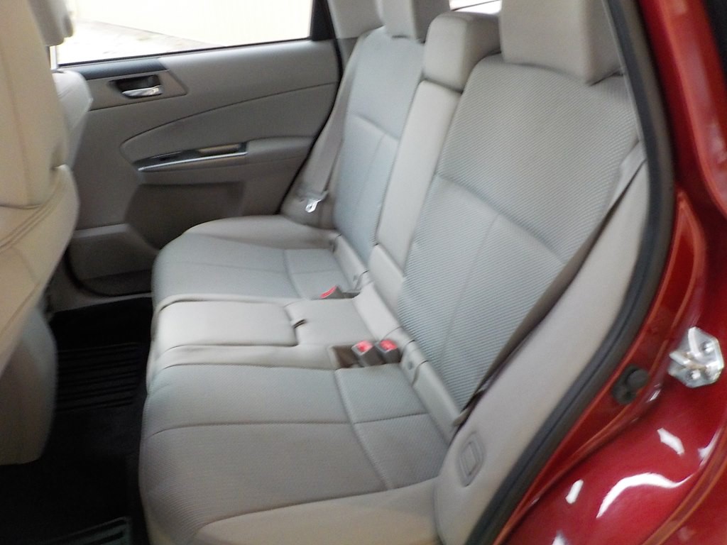 2012 Subaru Forester Image 25