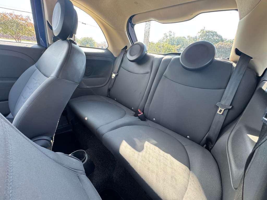 2012 FIAT 500 Image 24