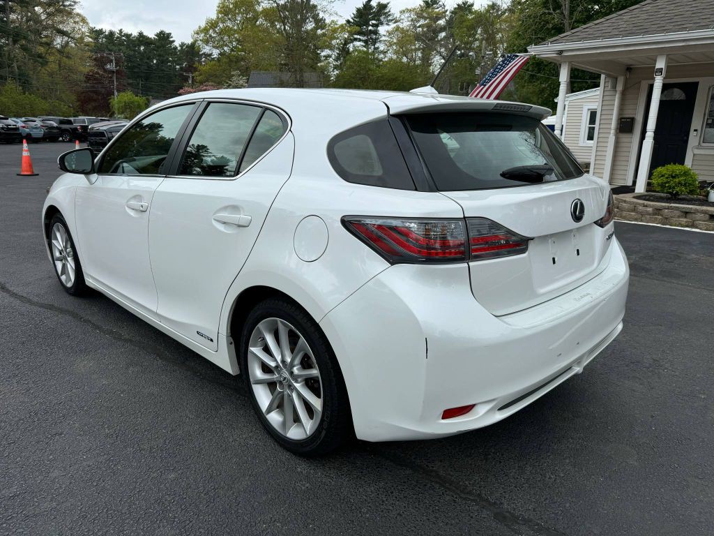 2013 Lexus CT 200h Image 20