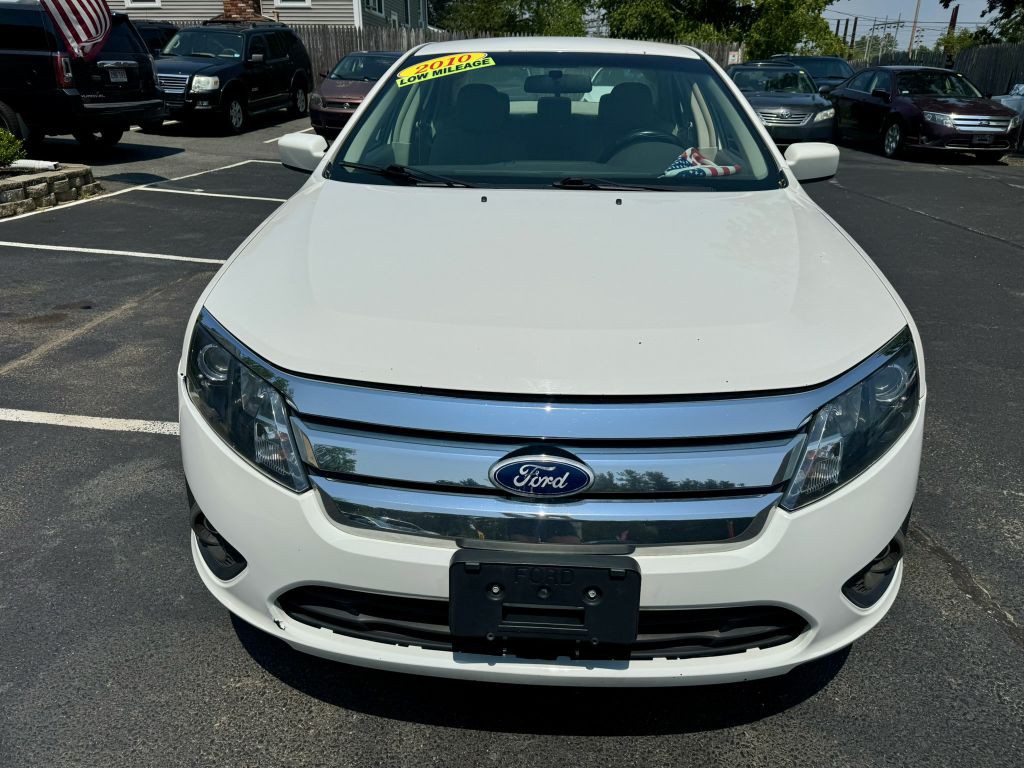 2010 Ford Fusion Image 2