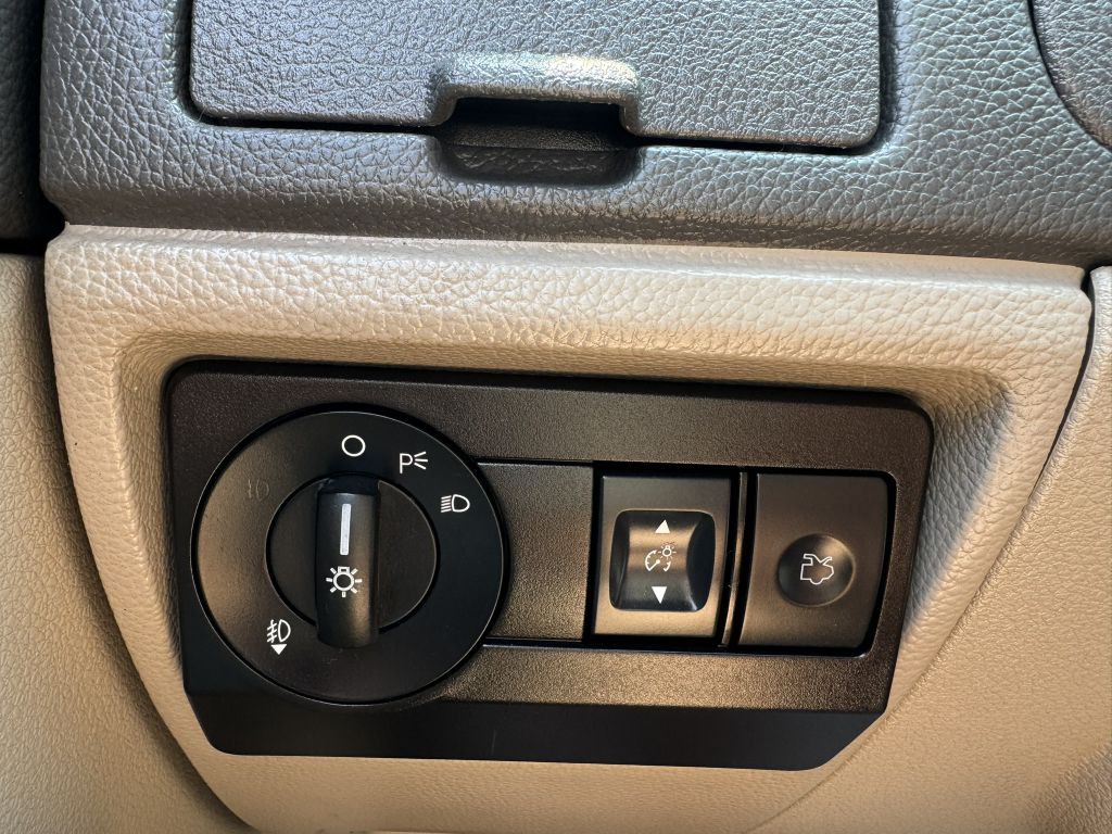 2010 Ford Fusion Image 18