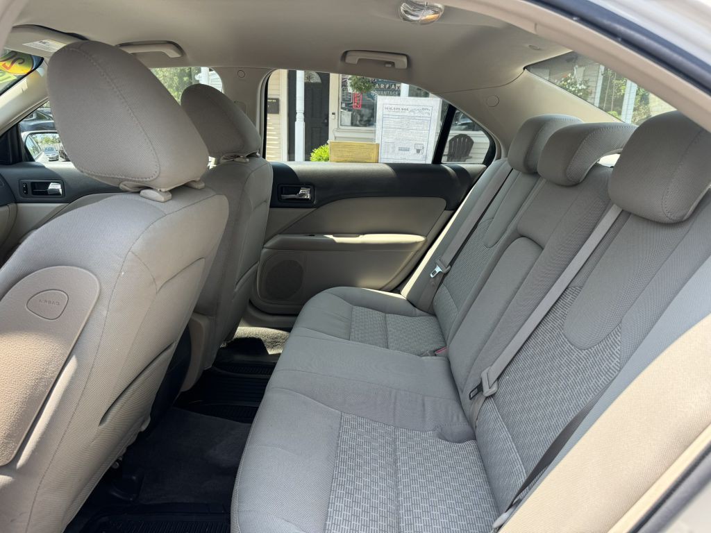 2010 Ford Fusion Image 25