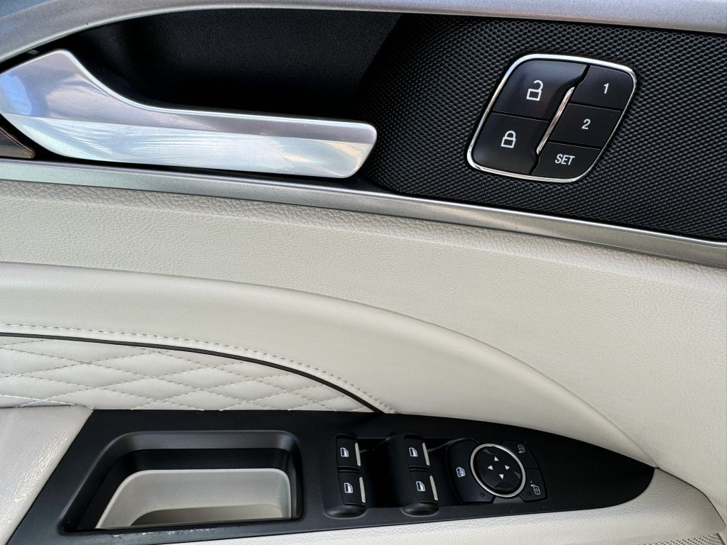 2017 Ford Fusion Image 16