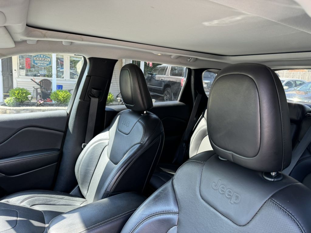 2019 Jeep Cherokee Image 5
