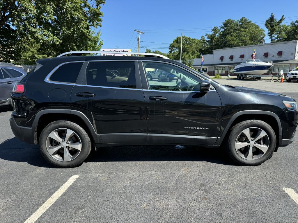2019 Jeep Cherokee Image 10