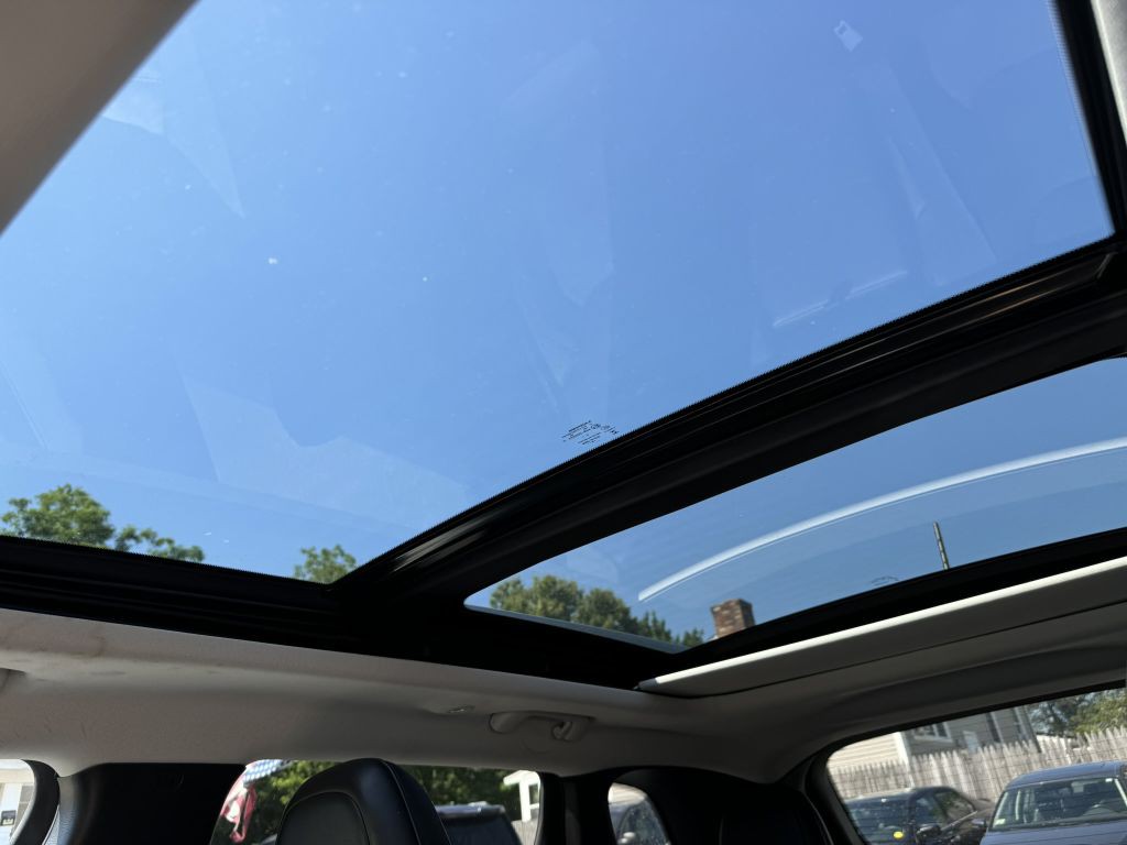 2019 Jeep Cherokee Image 29