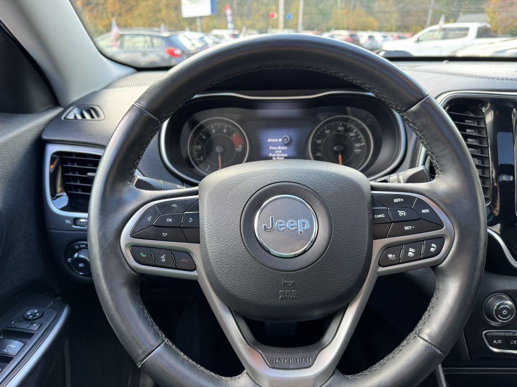 2019 Jeep Cherokee Image 12