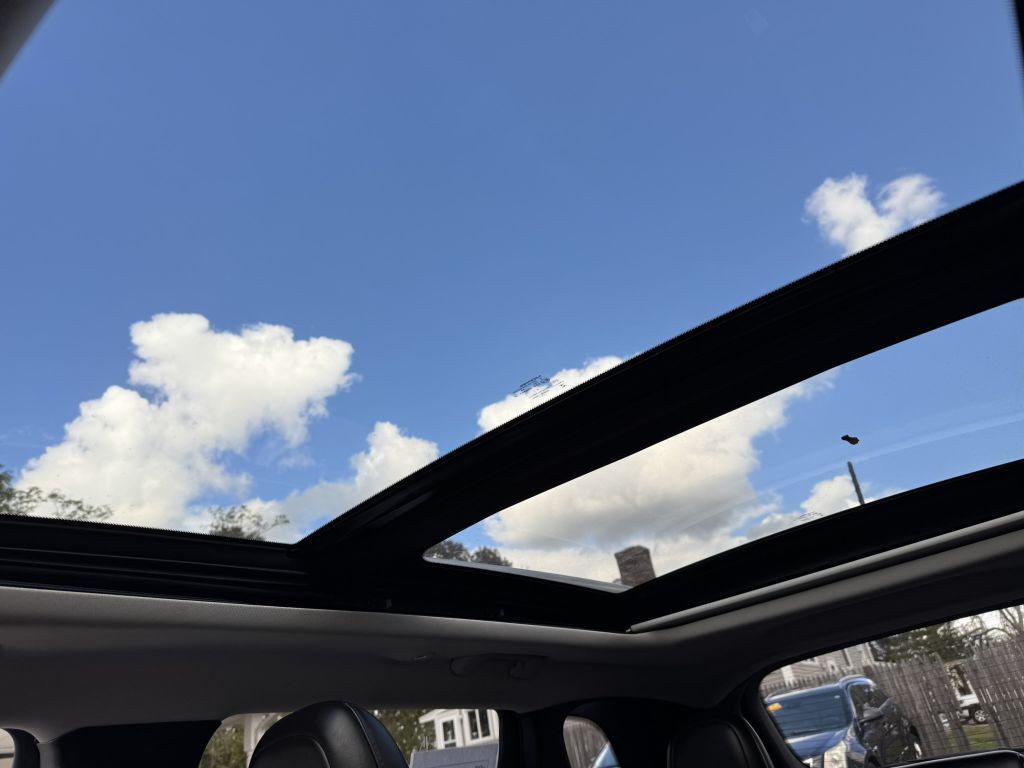 2019 Jeep Cherokee Image 21