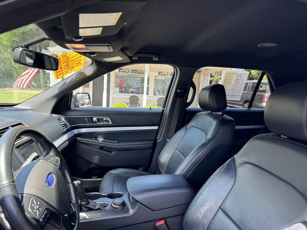 2017 Ford Explorer Image 5