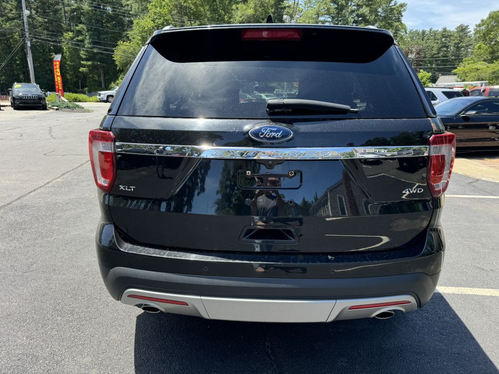2017 Ford Explorer Image 8