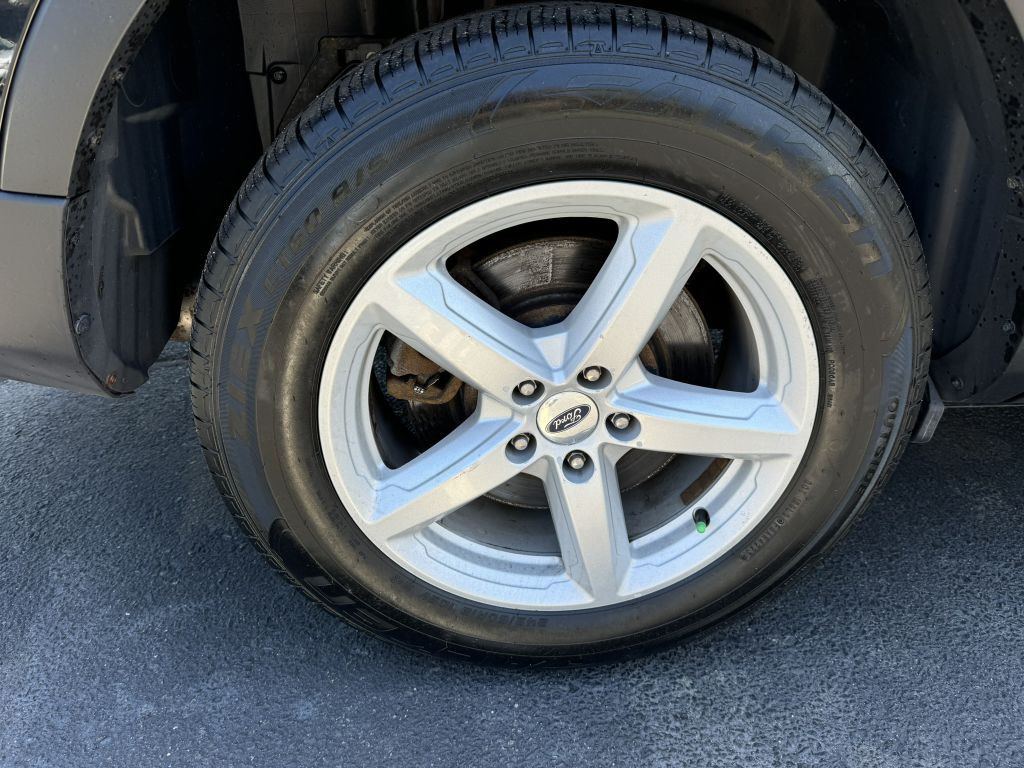 2017 Ford Explorer Image 11