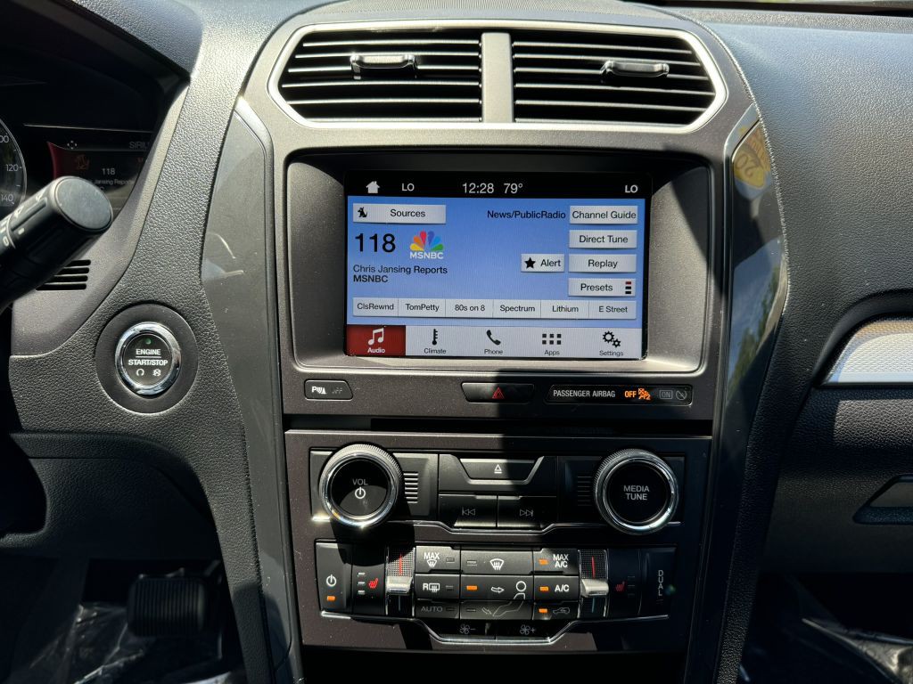 2017 Ford Explorer Image 21