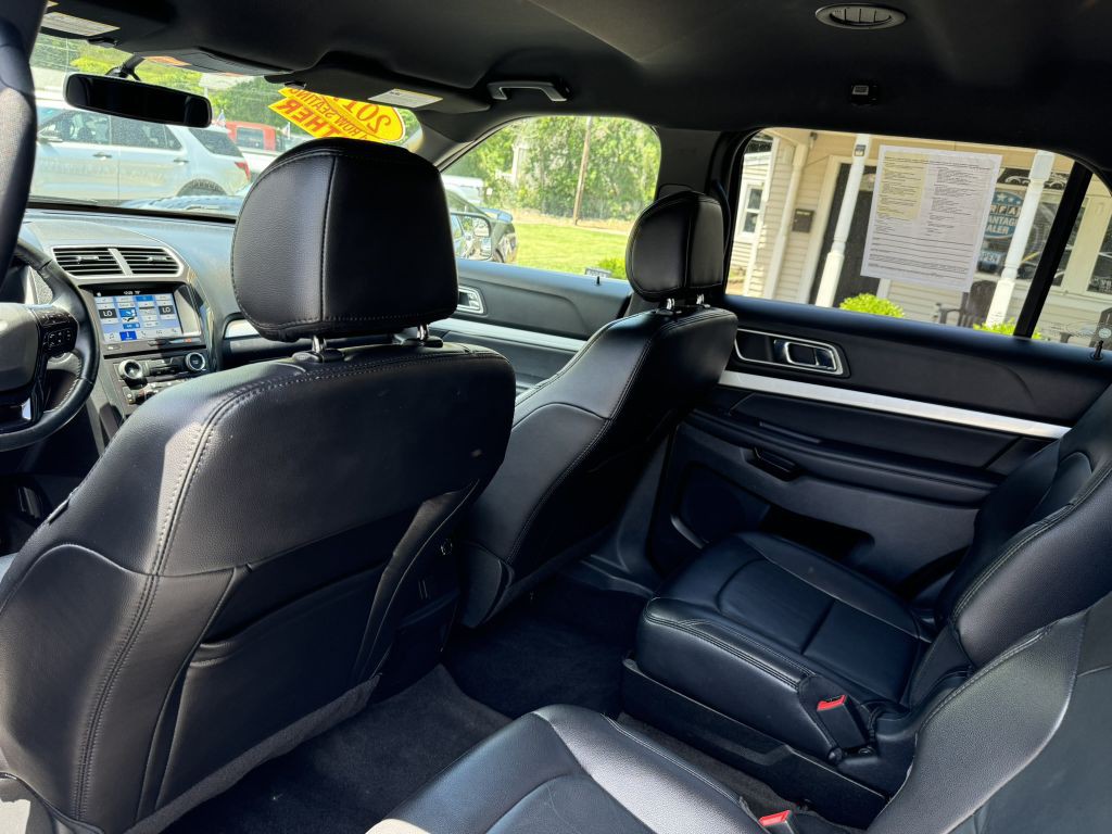 2017 Ford Explorer Image 28
