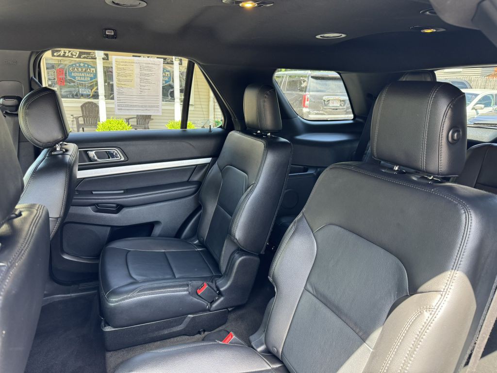 2017 Ford Explorer Image 29