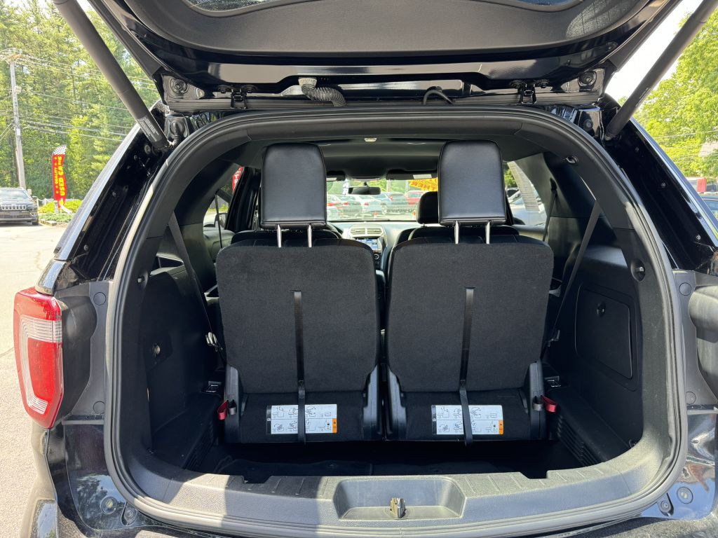 2017 Ford Explorer Image 30