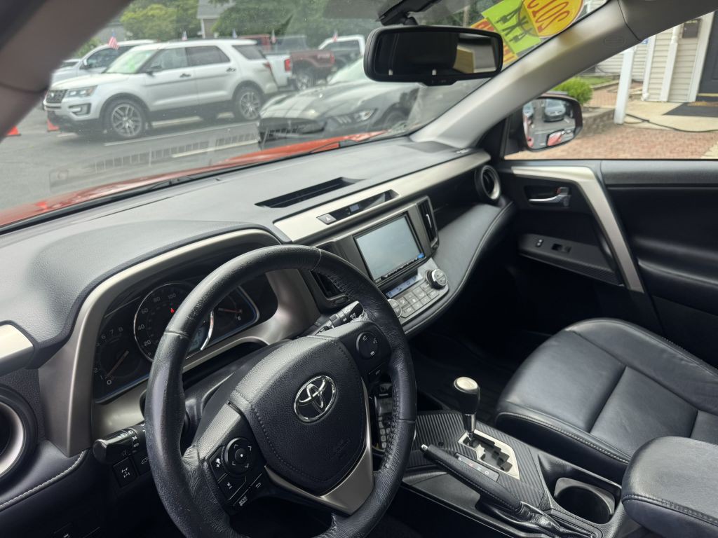 2015 Toyota Rav4 Image 4