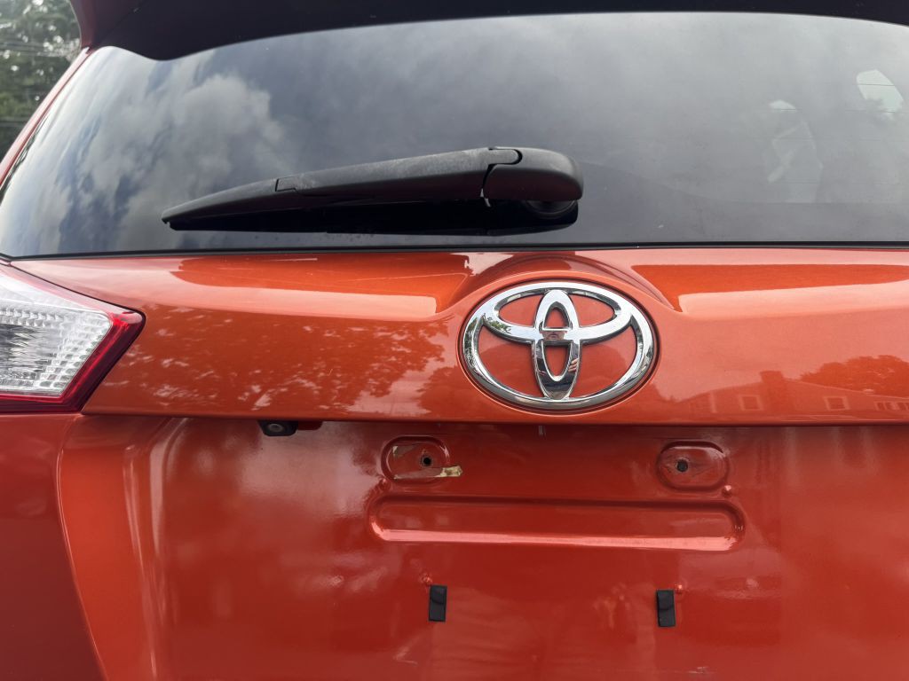 2015 Toyota Rav4 Image 11