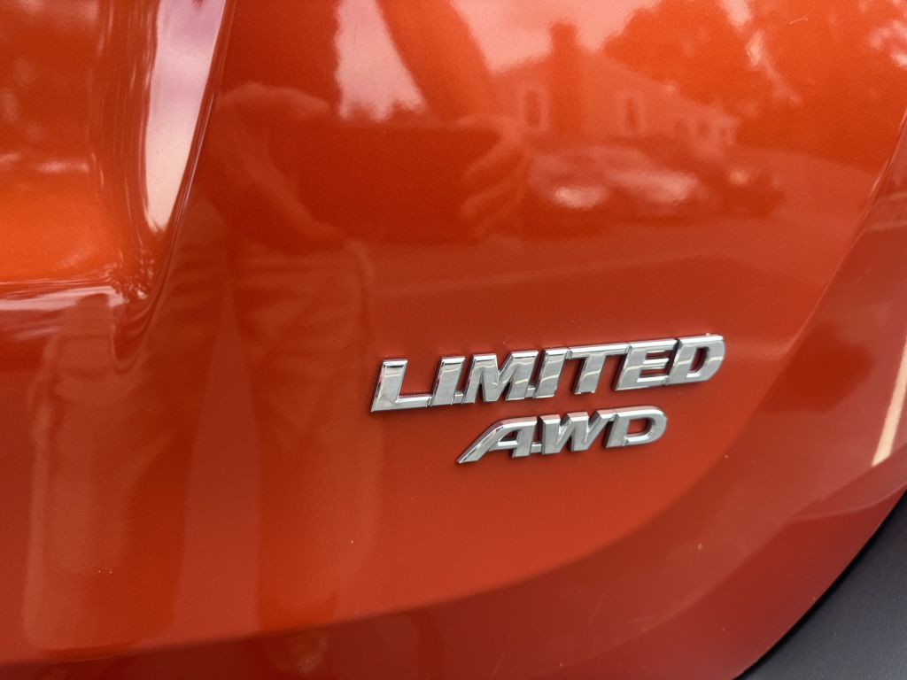 2015 Toyota Rav4 Image 13