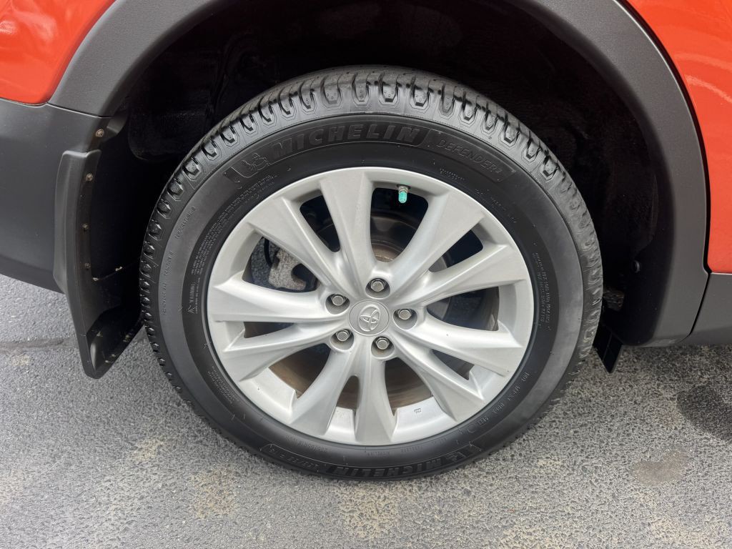 2015 Toyota Rav4 Image 17