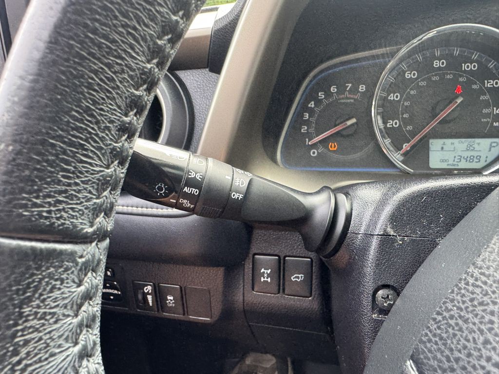 2015 Toyota Rav4 Image 30