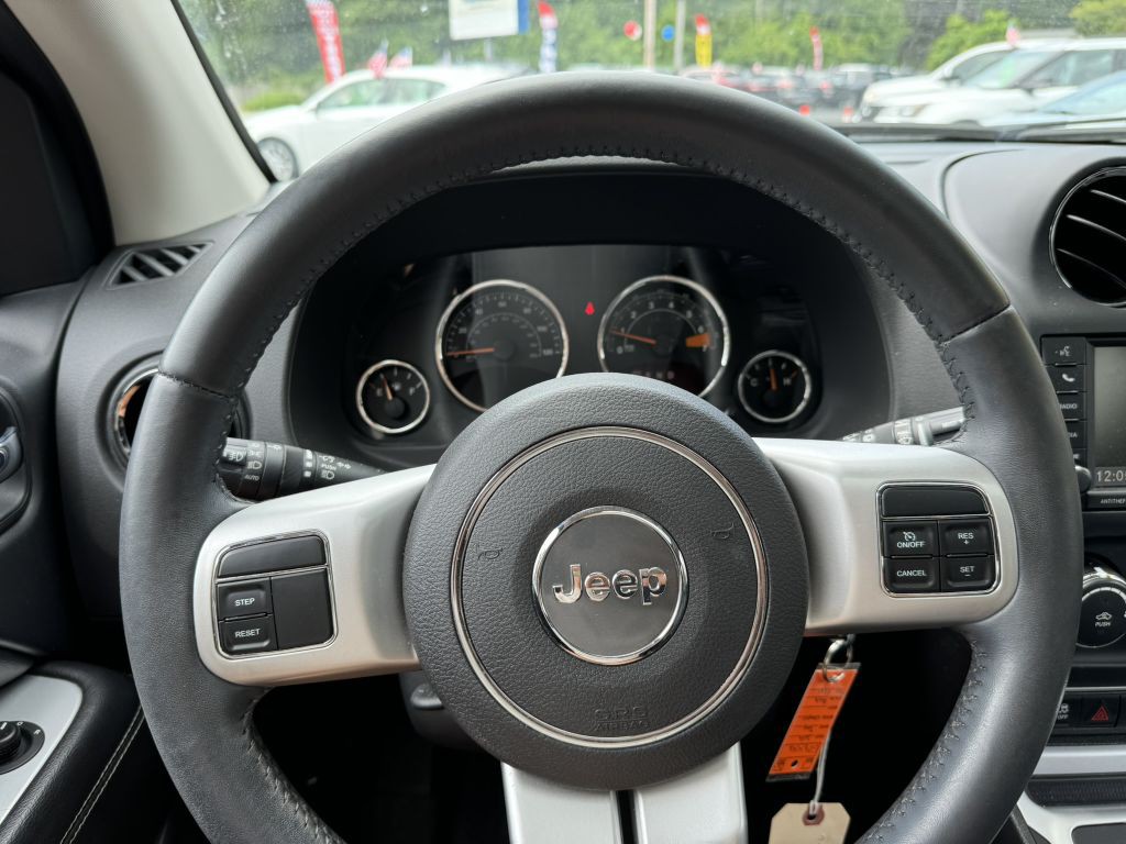 2016 Jeep Compass Image 18