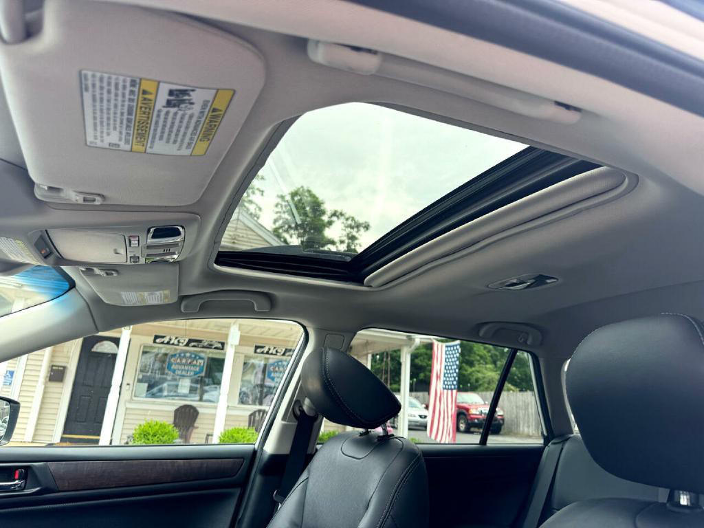 2016 Subaru Outback Image 6