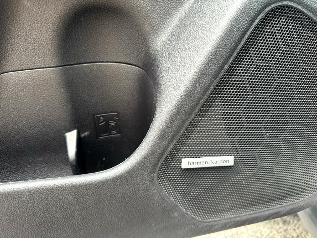 2016 Subaru Outback Image 24