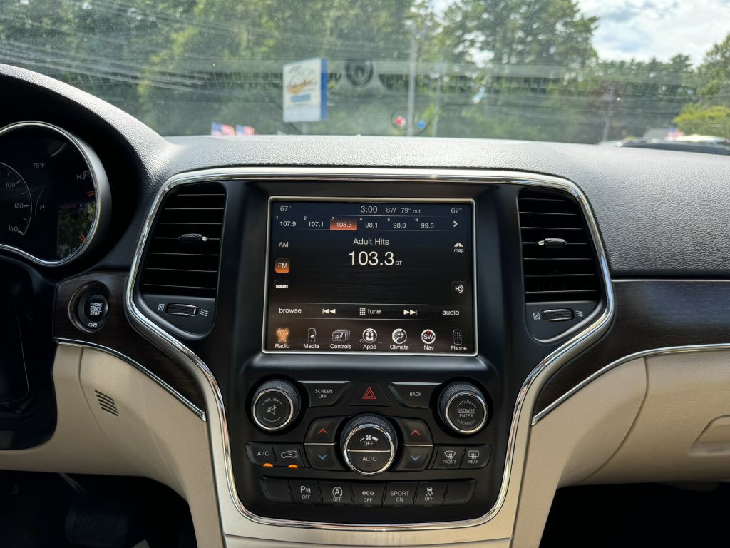 2017 Jeep Grand Cherokee Image 21