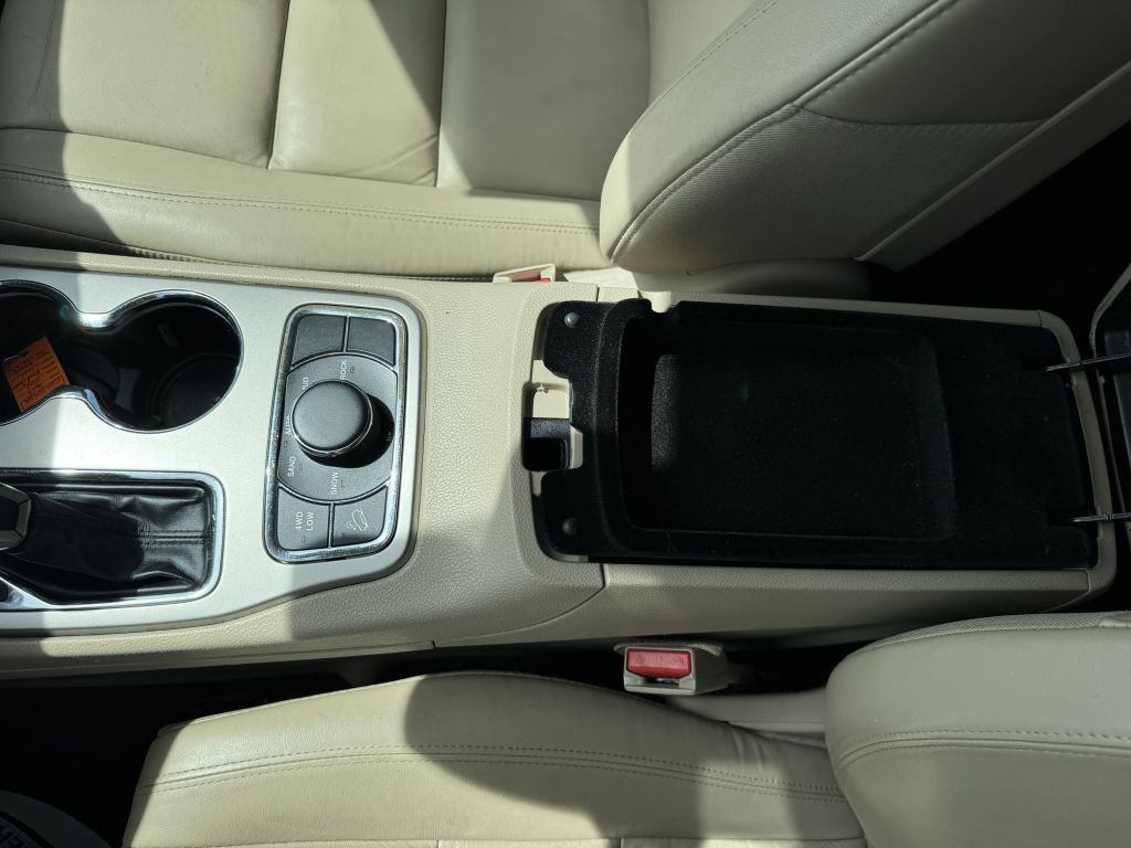 2017 Jeep Grand Cherokee Image 26